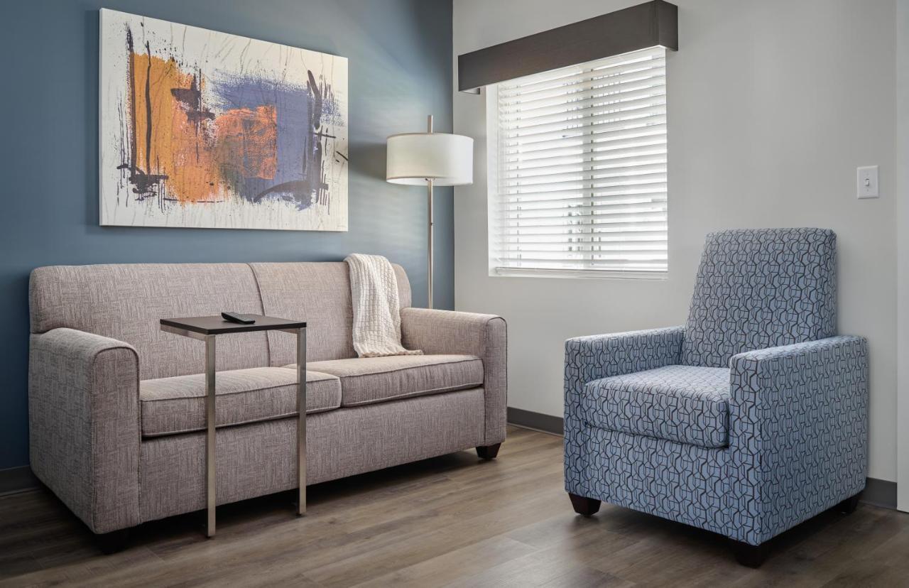Stayapt Suites Raleigh-Durham/Rtp Clegg Экстерьер фото